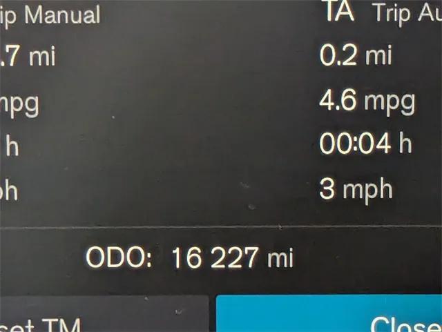 used 2023 Volvo XC40 car, priced at $32,200