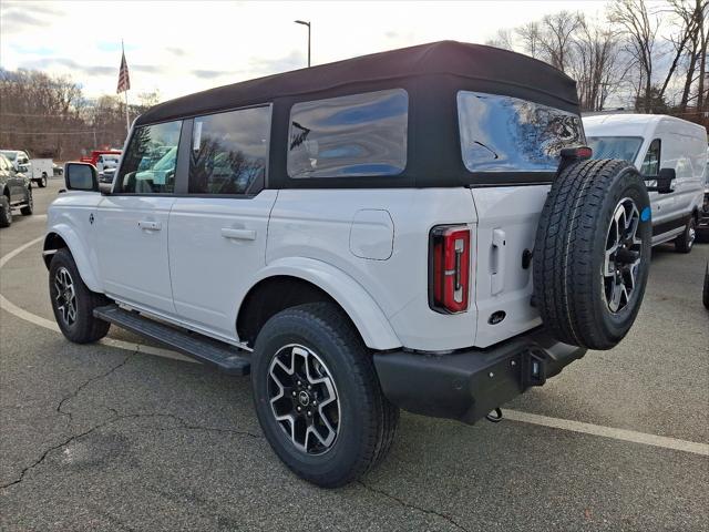 new 2024 Ford Bronco car, priced at $52,925