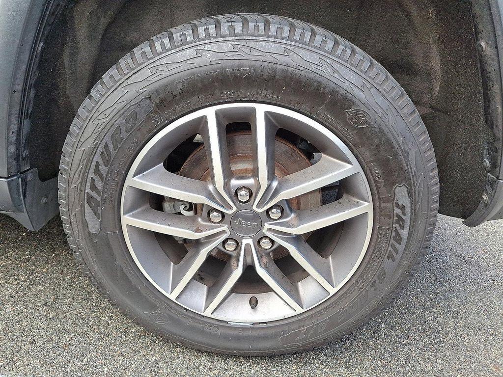 used 2020 Jeep Grand Cherokee car, priced at $24,990