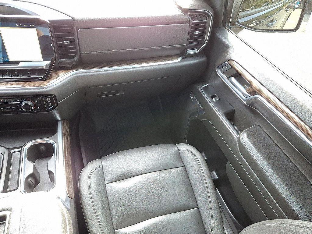 used 2022 Chevrolet Silverado 1500 car, priced at $44,797