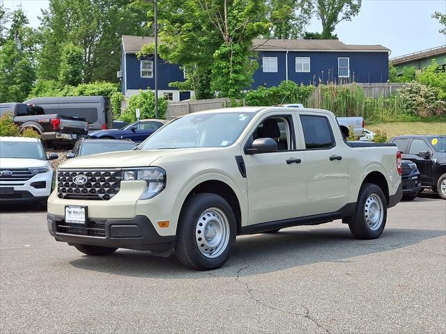 new 2025 Ford Maverick car, priced at $30,705