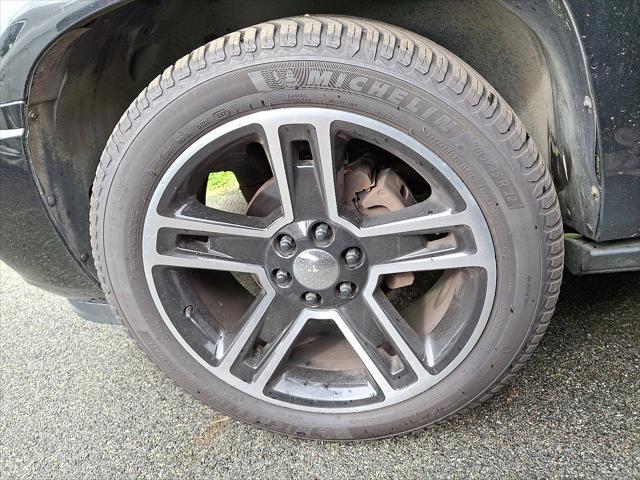 used 2011 Cadillac Escalade car, priced at $13,990