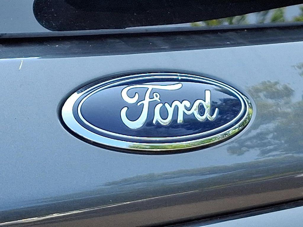 new 2025 Ford Explorer car, priced at $43,905