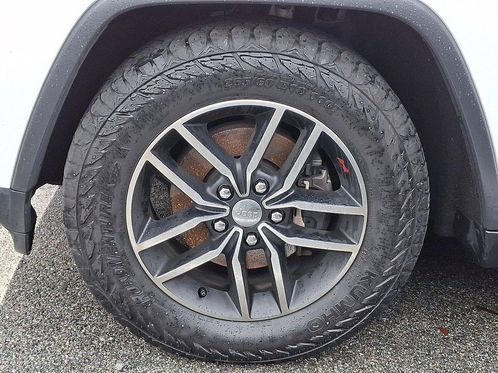 used 2017 Jeep Grand Cherokee car, priced at $16,490