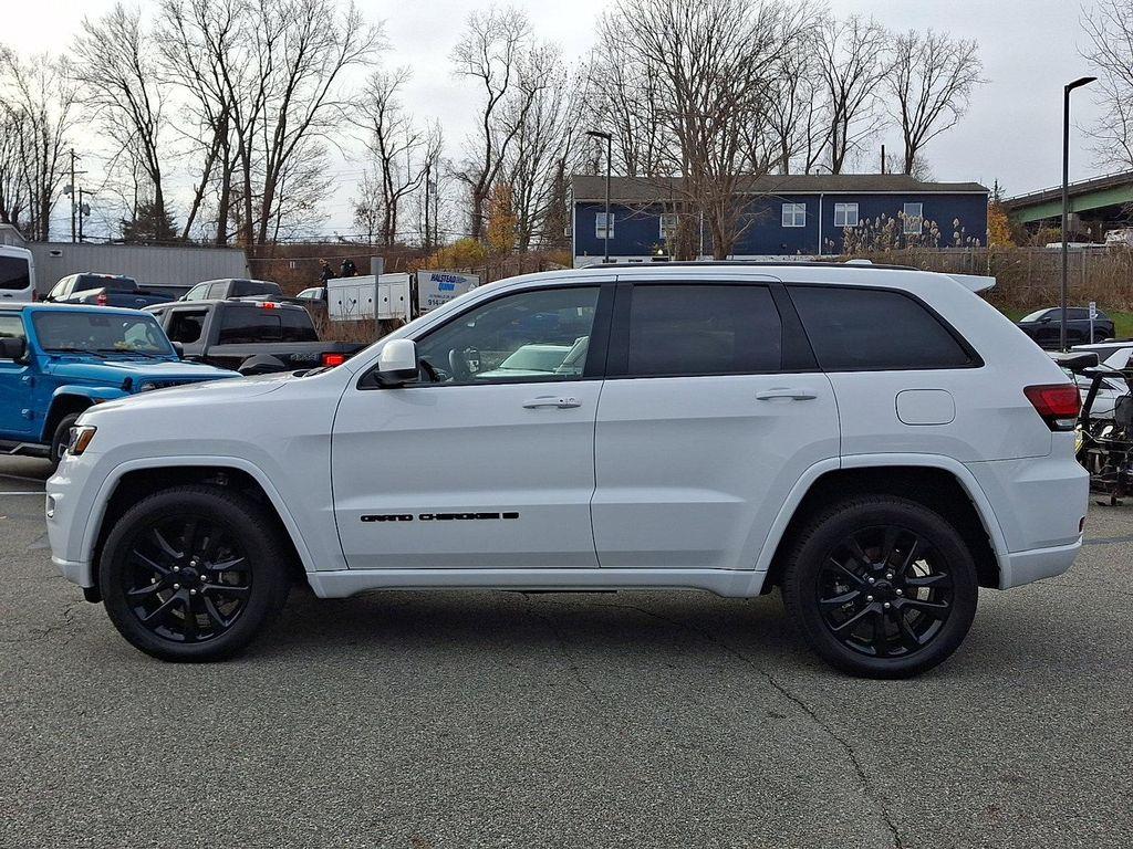 used 2022 Jeep Grand Cherokee car, priced at $26,498