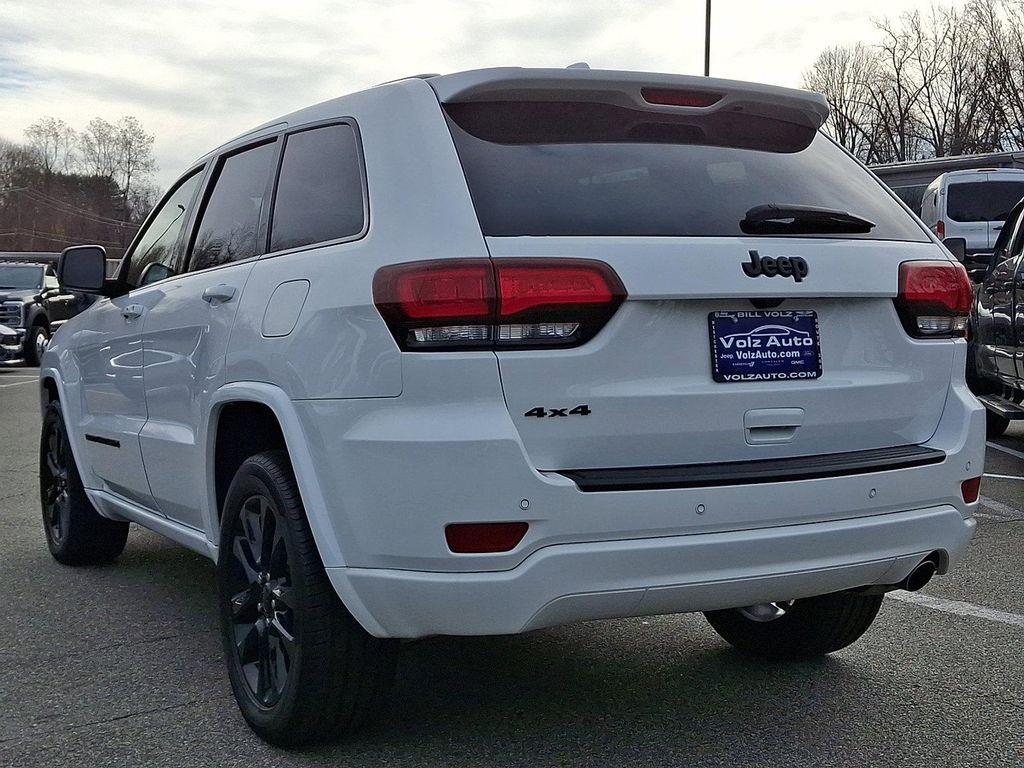 used 2022 Jeep Grand Cherokee car, priced at $26,498