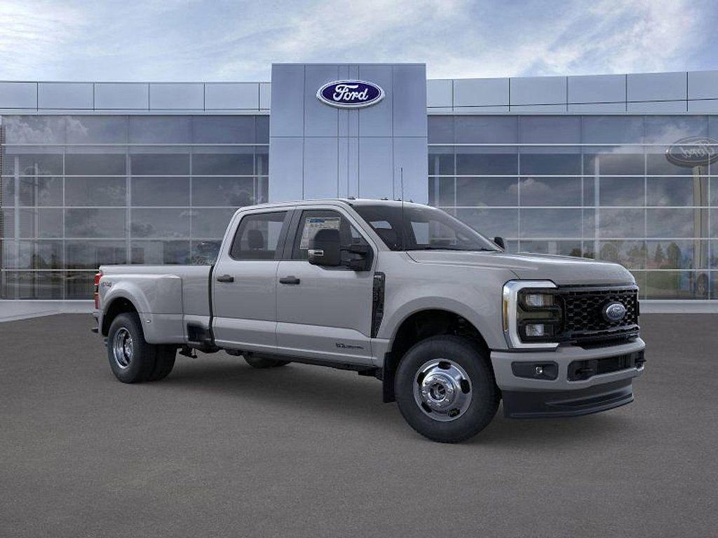 new 2026 Ford F-350 car, priced at $75,740
