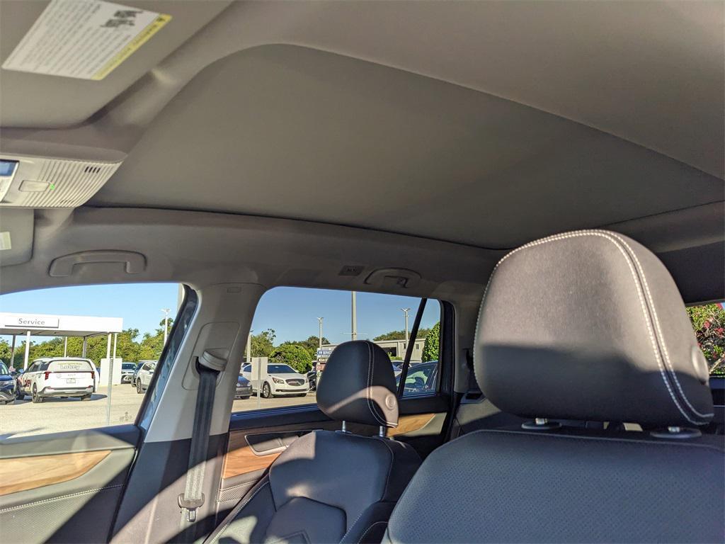 new 2026 Volkswagen Atlas car, priced at $45,137