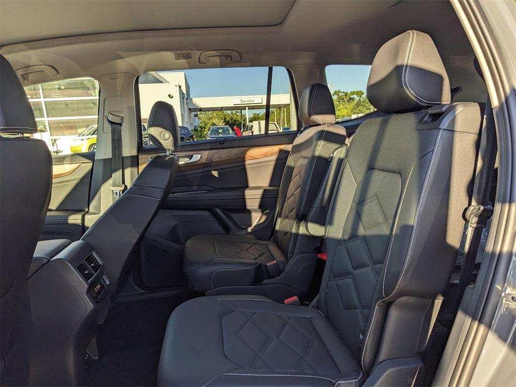 new 2026 Volkswagen Atlas car, priced at $45,137