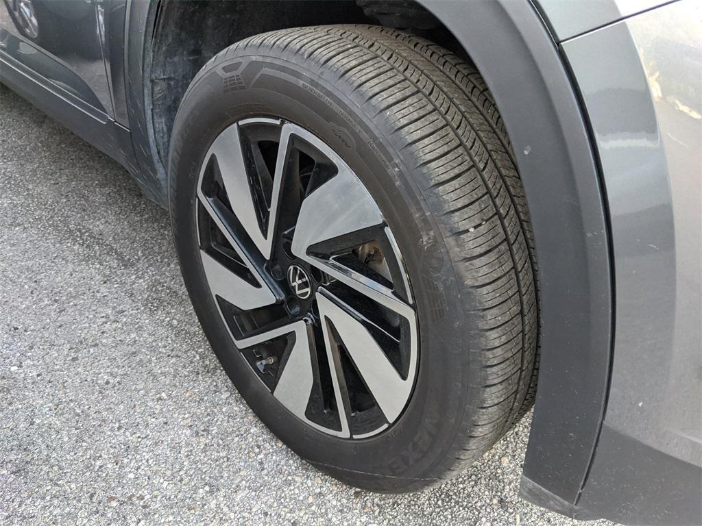 used 2025 Volkswagen Atlas car, priced at $33,459