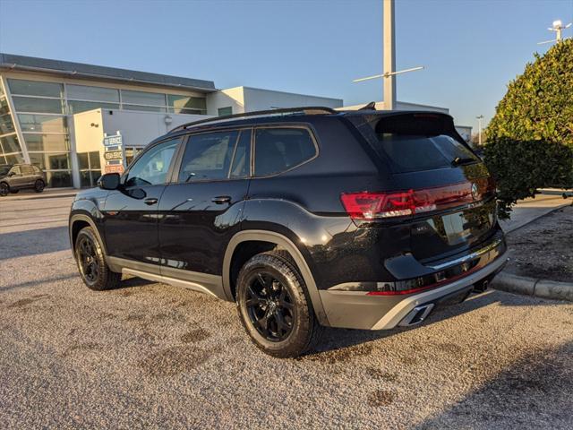 new 2024 Volkswagen Atlas car, priced at $48,714