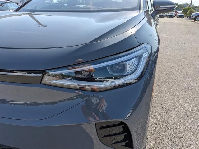 new 2025 Volkswagen ID.4 car, priced at $51,261