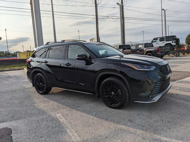 used 2023 Toyota Highlander car, priced at $39,513