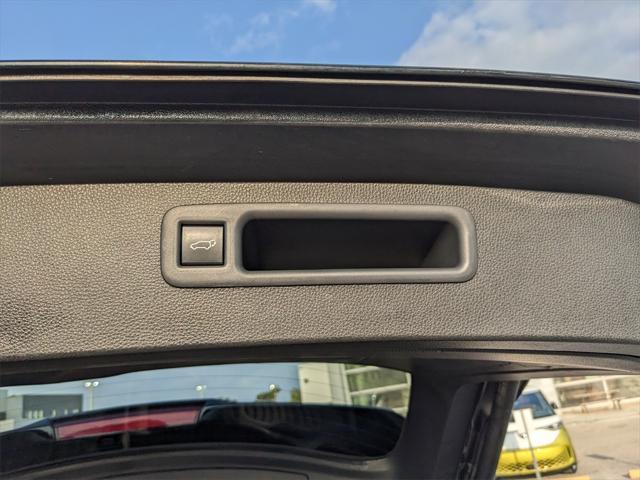 used 2023 Toyota Highlander car, priced at $39,513