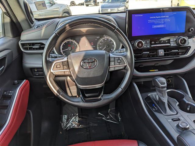used 2023 Toyota Highlander car, priced at $39,513