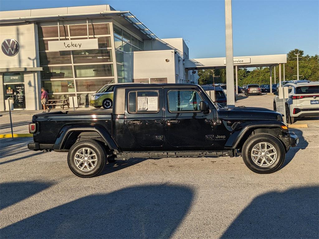 used 2023 Jeep Gladiator car, priced at $26,355