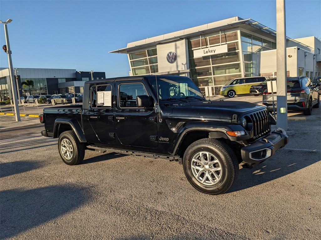 used 2023 Jeep Gladiator car, priced at $26,355