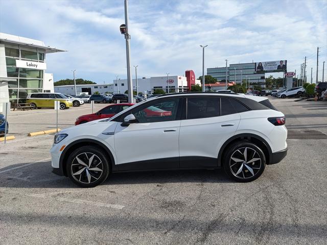 new 2025 Volkswagen ID.4 car, priced at $49,868