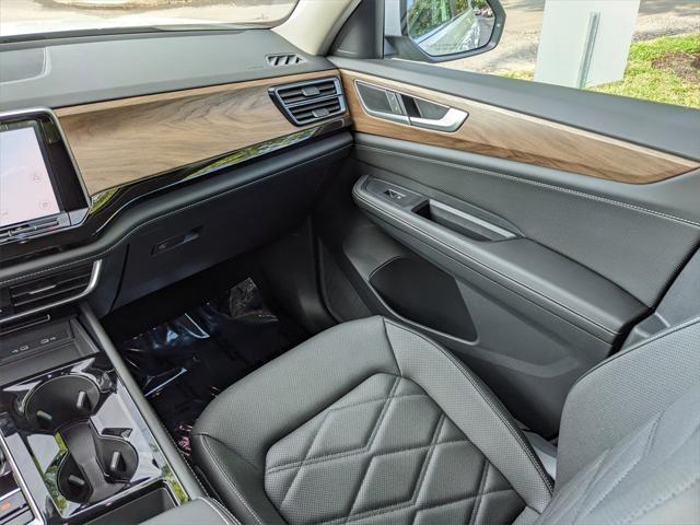 new 2025 Volkswagen Atlas car, priced at $40,954