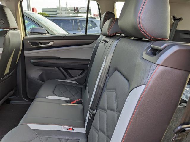 new 2025 Volkswagen Atlas car, priced at $45,334