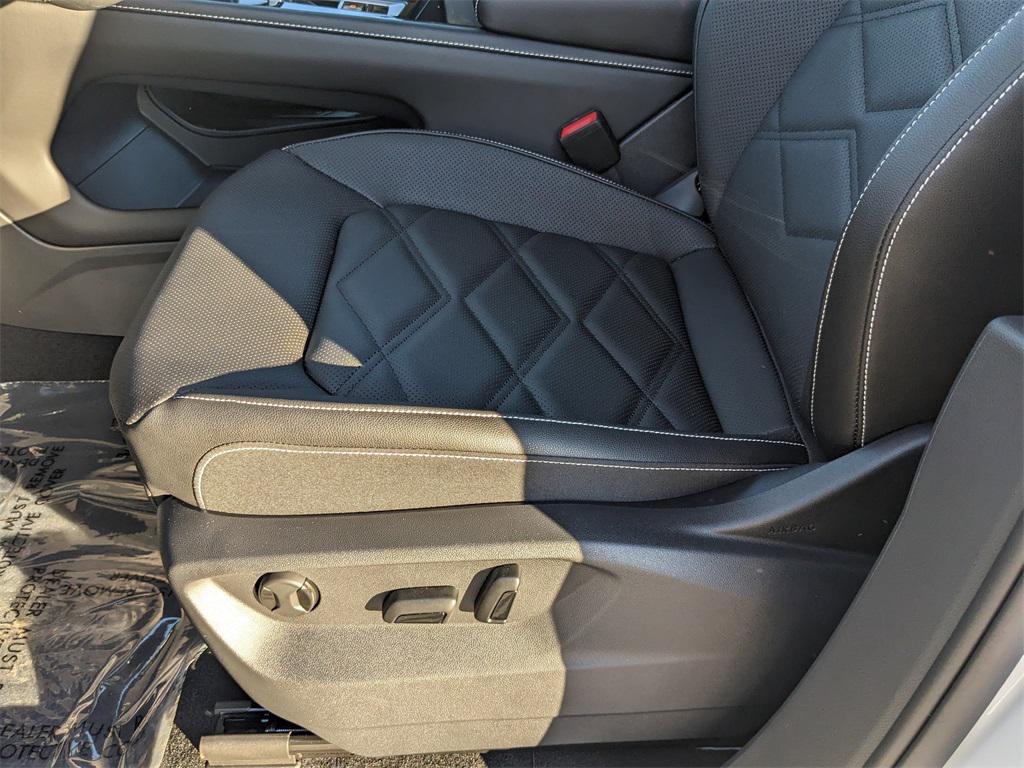 new 2026 Volkswagen Atlas car, priced at $45,039
