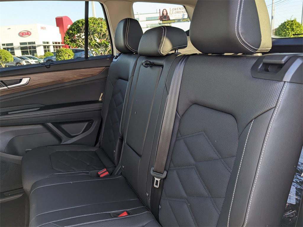 new 2026 Volkswagen Atlas car, priced at $45,039