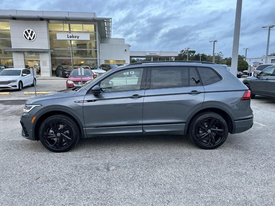 new 2024 Volkswagen Tiguan car, priced at $33,304