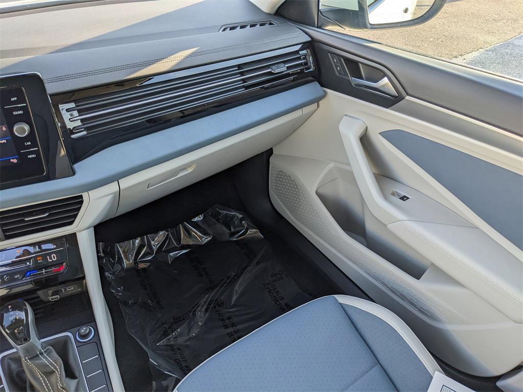 new 2025 Volkswagen Jetta car, priced at $25,000