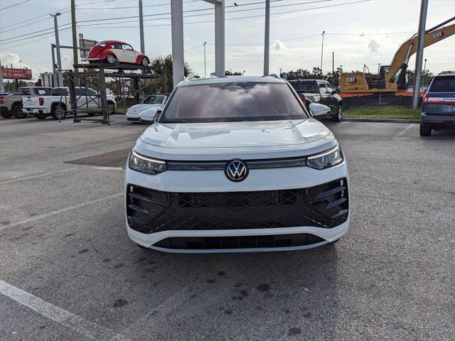 new 2025 Volkswagen Tiguan car, priced at $41,696