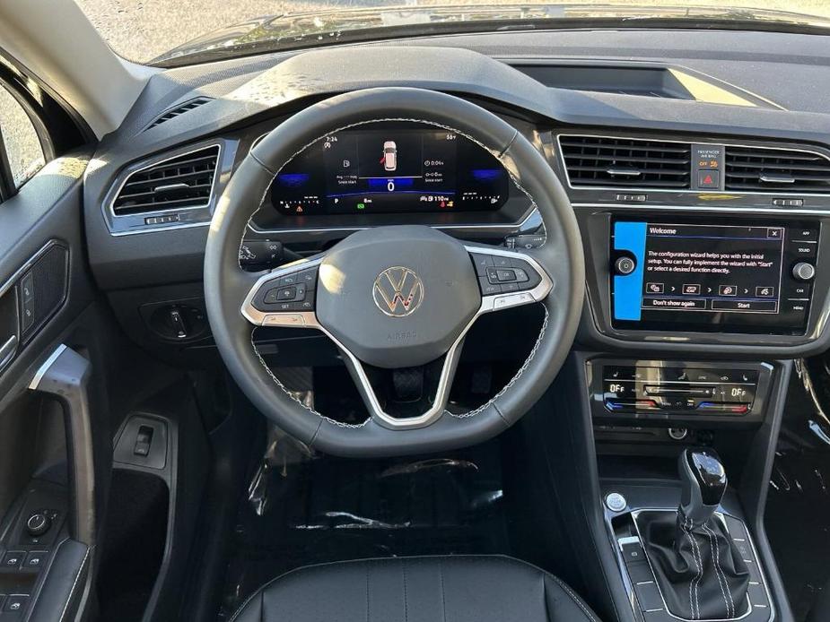 new 2024 Volkswagen Tiguan car, priced at $33,808