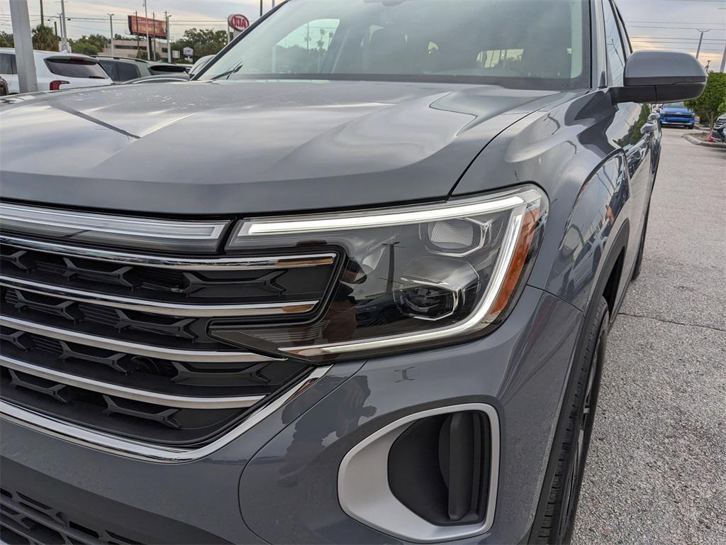 new 2026 Volkswagen Atlas car, priced at $45,716