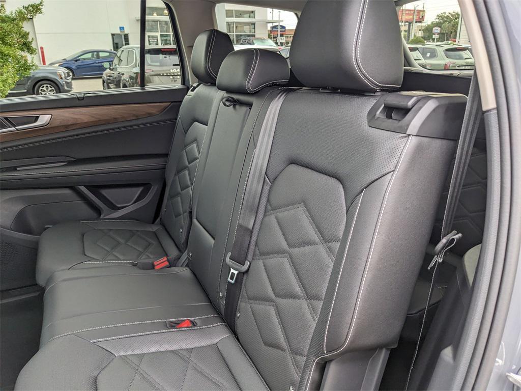 new 2026 Volkswagen Atlas car, priced at $45,716