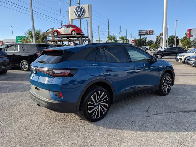 new 2025 Volkswagen ID.4 car, priced at $42,661