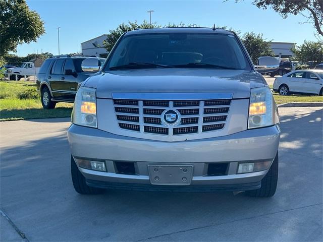 used 2007 Cadillac Escalade car, priced at $12,588