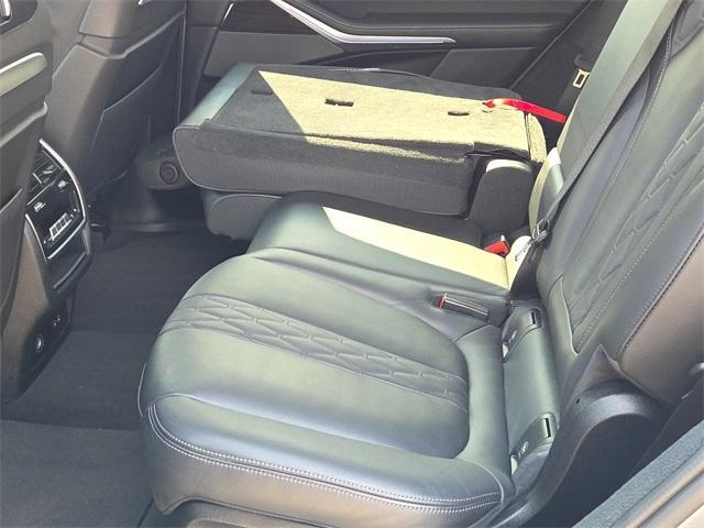 used 2023 BMW X7 car, priced at $54,297