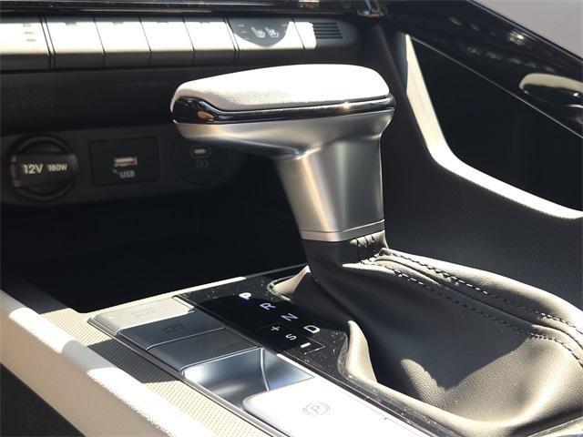 new 2025 Hyundai ELANTRA HEV car