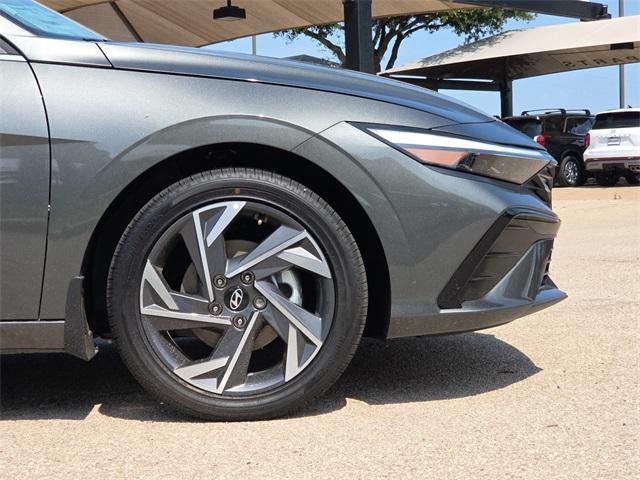 new 2025 Hyundai ELANTRA HEV car