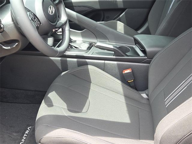 new 2025 Hyundai Elantra car, priced at $22,552