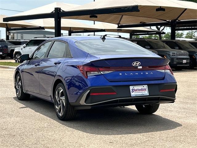 new 2025 Hyundai Elantra car, priced at $22,206