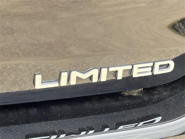 used 2021 Toyota Highlander car, priced at $35,844