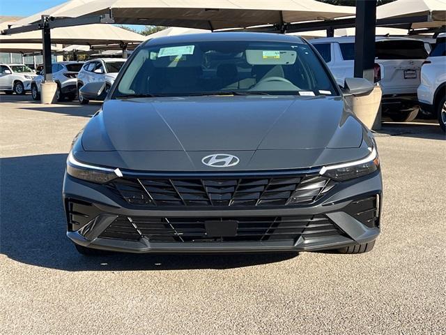 new 2025 Hyundai Elantra car, priced at $26,685