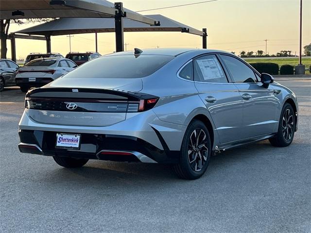 new 2024 Hyundai Sonata car, priced at $25,727