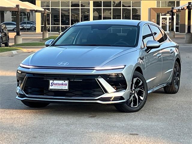 new 2024 Hyundai Sonata car, priced at $28,066