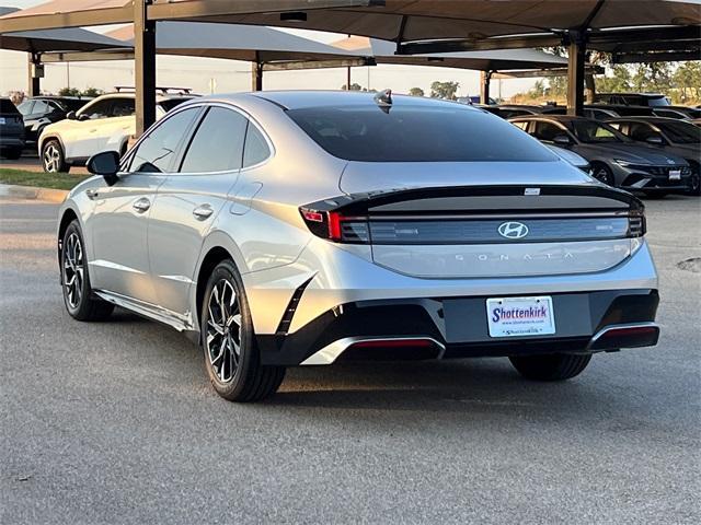 new 2024 Hyundai Sonata car, priced at $28,066