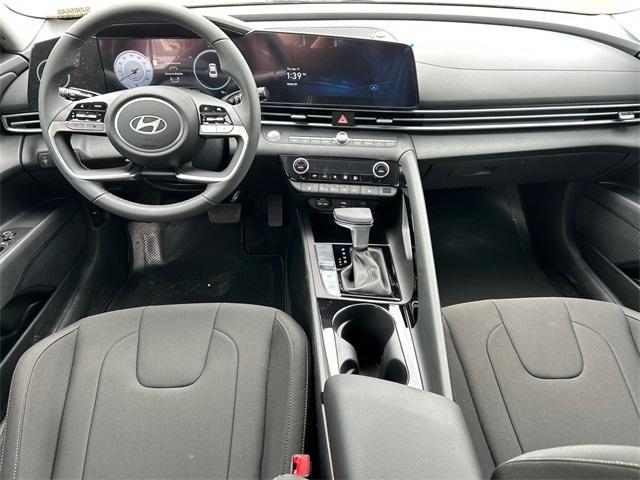 new 2025 Hyundai Elantra car, priced at $25,326