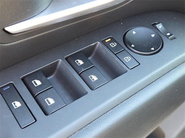 new 2025 Hyundai TUCSON Hybrid car, priced at $35,993