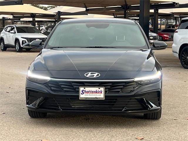 new 2025 Hyundai Elantra car, priced at $24,196