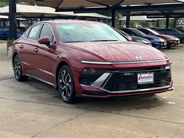 new 2024 Hyundai Sonata car, priced at $25,722