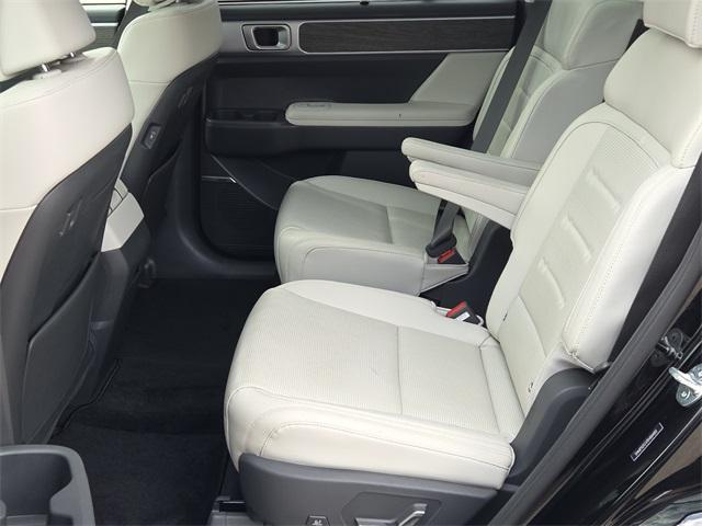 used 2024 Hyundai SANTA FE HEV car, priced at $41,044