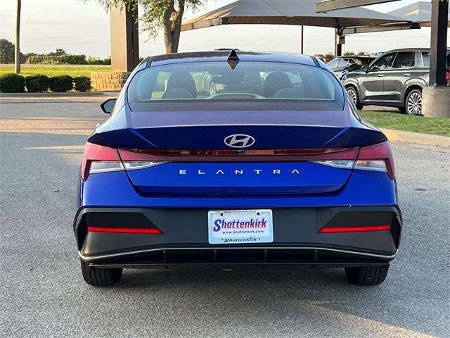 new 2024 Hyundai Elantra car, priced at $22,611